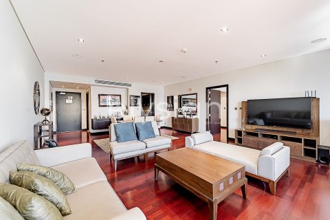 Appartement à Palm Jumeirah, Dubai, 1 chambre, 142 m², № 37875 - photo 1
