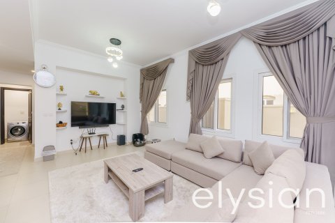 Villa in Bella Casa, Serena, Dubai 3 bedrooms, 211 sq.m. № 37873 - photo 3