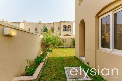 Villa in Bella Casa, Serena, Dubai 3 bedrooms, 211 sq.m. № 37873 - photo 20