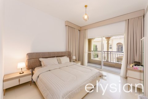 Villa in Bella Casa, Serena, Dubai 3 bedrooms, 211 sq.m. № 37873 - photo 8