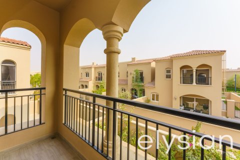 Villa in Bella Casa, Serena, Dubai 3 bedrooms, 211 sq.m. № 37873 - photo 17