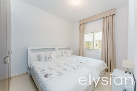 Villa in Bella Casa, Serena, Dubai 3 bedrooms, 211 sq.m. № 37873 - photo 11