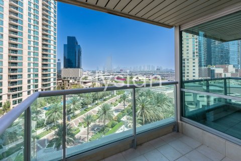 Apartamento en Emaar 6 Towers, Dubai Marina, Dubai, 1 dormitorio, 111 m², № 37879 - foto 16