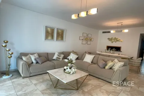 Appartement à AL FATTAN MARINE TOWERS à Jumeirah Beach Residence, Dubai, 2 chambres, 153 m², № 62997 - photo 15