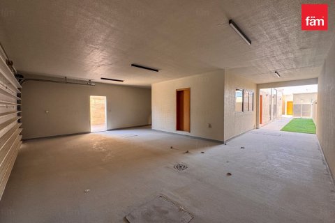 Villa in Dubai 5 bedrooms, 672 sq.m. № 89220 - photo 30