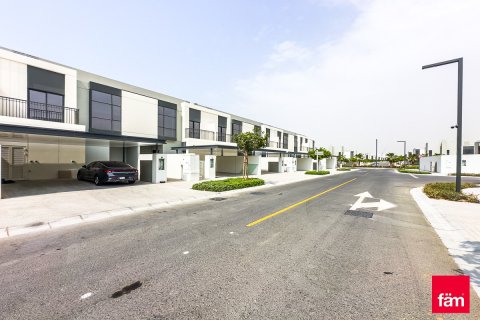 Adosado en Al Furjan, Dubai, 3 dormitorios, 256.5 m², № 11644 - foto 13