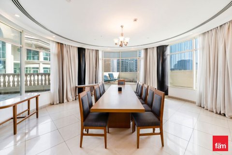 Hotel Apartment in Dubai 4 bedrooms, 495 sq.m. № 11640 - photo 10