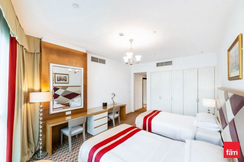 Hotel Apartment in Dubai 4 bedrooms, 495 sq.m. № 11640 - photo 17