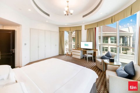 Hotel Apartment in Dubai 4 bedrooms, 495 sq.m. № 11640 - photo 21