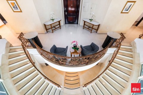 Hotel Apartment in Dubai 4 bedrooms, 495 sq.m. № 11640 - photo 4