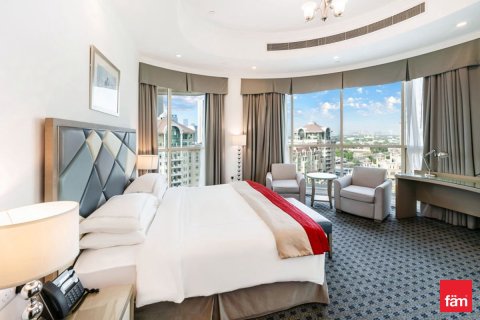 Hotel Apartment in Dubai 4 bedrooms, 495 sq.m. № 11640 - photo 22