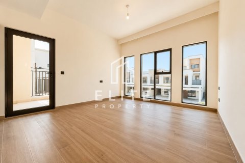 Townhouse in Damac Lagoons, Dubai 5 bedrooms, 299 sq.m. № 121250 - photo 4
