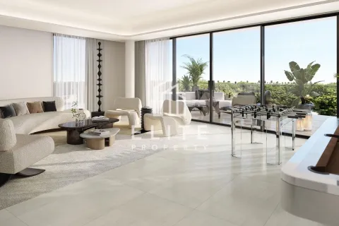 Villa in Dubai 7 bedrooms, 1119 sq.m. № 121259 - photo 4