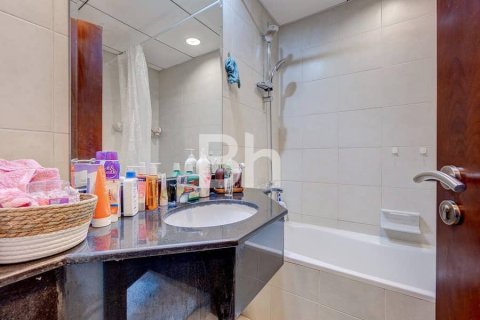 Купить квартиру в Джумейра Лейк Тауэрс, Дубай: 2 спальни, 90м², № 21417 - фото 15