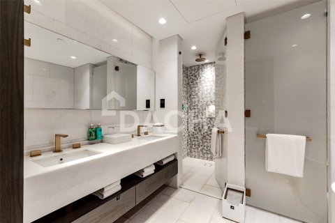 Купить квартиру в FIVE Palm Jumeirah, Пальма Джумейра, Дубай: 2 спальни, 162м², № 104969 - фото 19