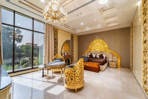 Villa in Dubai 6 bedrooms, 3054 sq.m. № 120378 - photo 11