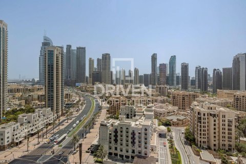 Apartment in Vida Residence Downtown, Downtown Dubai (Downtown Burj Dubai), Dubai 2 bedrooms, 152.45 sq.m. № 127976 - photo 19
