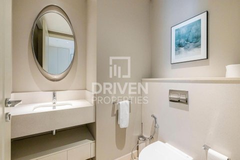 Apartment in Vida Residence Downtown, Downtown Dubai (Downtown Burj Dubai), Dubai 2 bedrooms, 152.45 sq.m. № 127976 - photo 16