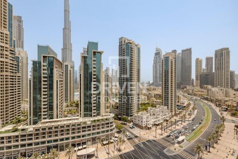Apartment in Vida Residence Downtown, Downtown Dubai (Downtown Burj Dubai), Dubai 2 bedrooms, 152.45 sq.m. № 127976 - photo 2