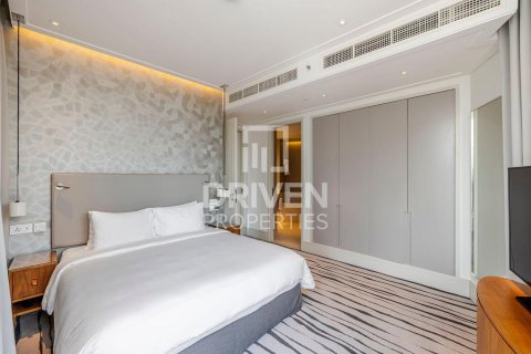 Apartment in Vida Residence Downtown, Downtown Dubai (Downtown Burj Dubai), Dubai 2 bedrooms, 152.45 sq.m. № 127976 - photo 12