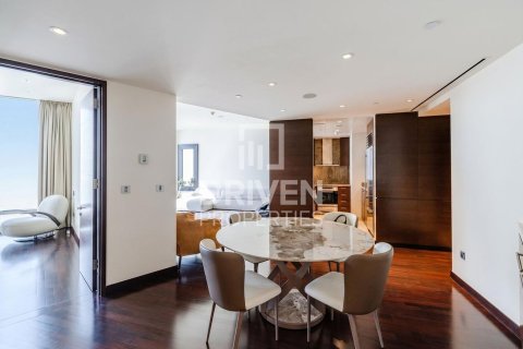 Apartment in Downtown Dubai (Downtown Burj Dubai), Dubai 2 bedrooms, 182.83 sq.m. № 128021