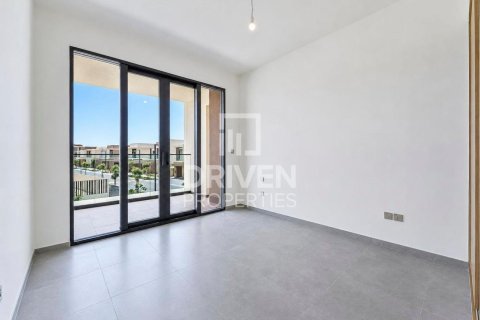 Villa à Jebel Ali, Dubai, 4 chambres, 656.45 m², № 128020 - photo 5