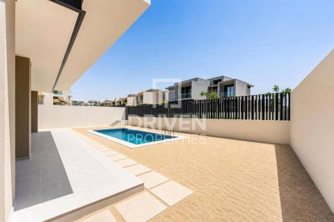 Villa à Jebel Ali, Dubai, 4 chambres, 656.45 m², № 128020 - photo 16