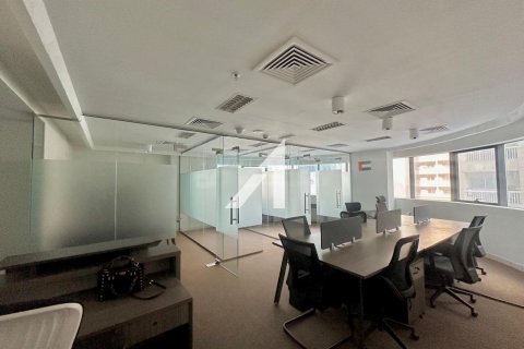 Снять в аренду офис в Дубае: 66.1м², № 72050 - фото 1