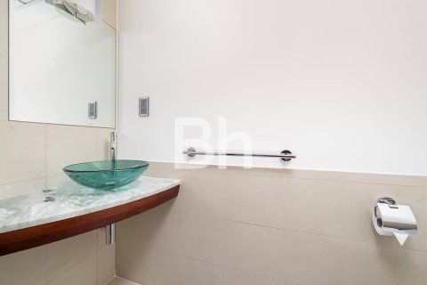 Apartment in Dubai 1 bedroom, 90 sq.m. № 56365 - photo 4