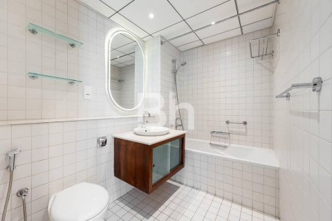 Снять в аренду квартиру в Дубай Марине, Дубай: 2 спальни, 129м², № 21685 - фото 11