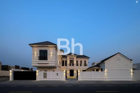 Villa in Al Barsha, Dubai 5 bedrooms, 680 sq.m. № 57623 - photo 1