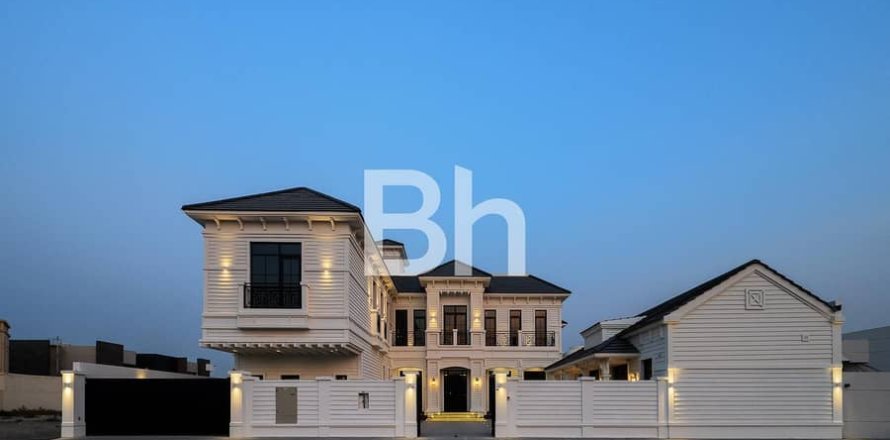 Villa in Al Barsha, Dubai 5 bedrooms, 680 sq.m. № 57623
