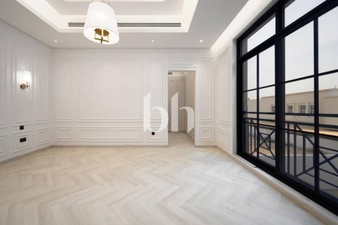 Villa en Al Barsha, Dubai, 5 dormitorios, 680 m², № 57623 - foto 7