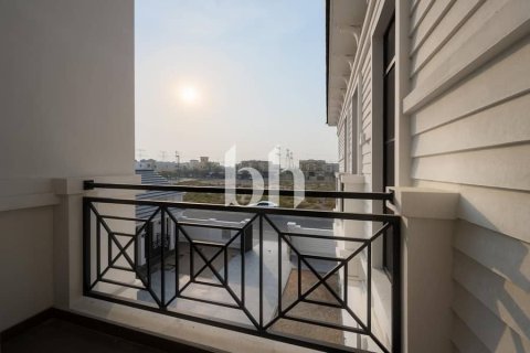 Villa en Al Barsha, Dubai, 5 dormitorios, 680 m², № 57623 - foto 10