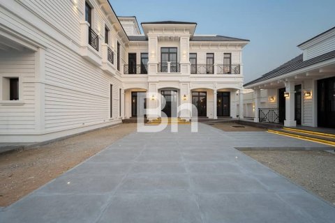 Villa in Al Barsha, Dubai 5 bedrooms, 680 sq.m. № 57623 - photo 12