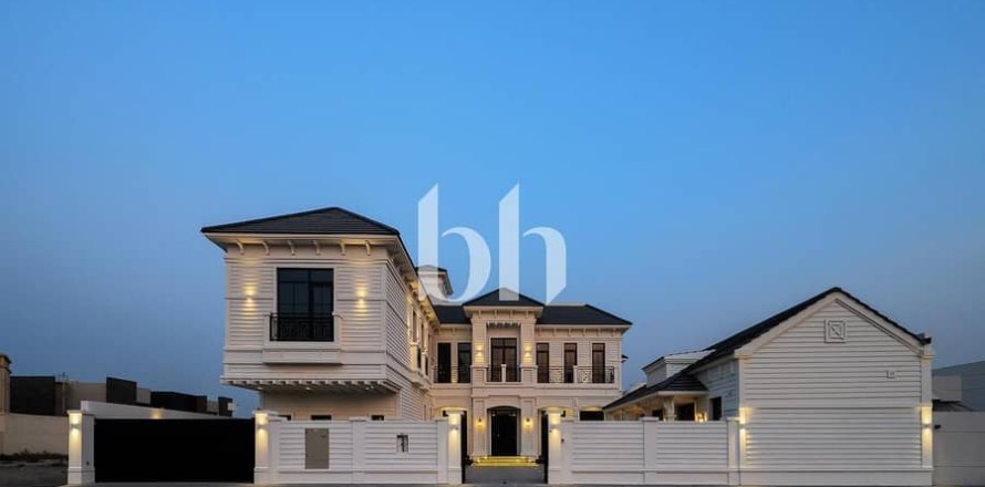 Вилла в Аль-Барше, Дубай, 5 спален, 680м², № 57623