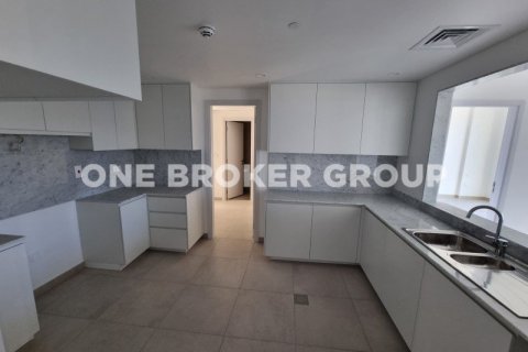 Apartment in Lamtara, Umm Suqeim, Dubai 4 bedrooms, 247.2 sq.m. № 699 - photo 8