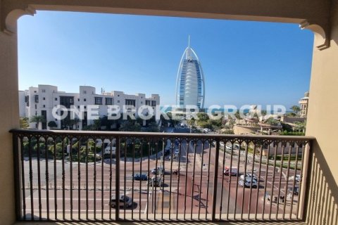 Apartment in Lamtara, Umm Suqeim, Dubai 4 bedrooms, 247.2 sq.m. № 699 - photo 3