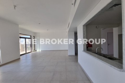 Apartment in Lamtara, Umm Suqeim, Dubai 4 bedrooms, 247.2 sq.m. № 699 - photo 6