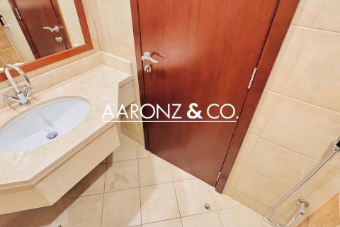 Снять в аренду квартиру в Джумейра Бич Резиденс, Дубай: 3 спальни, 241м², № 90750 - фото 19