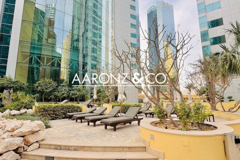 Снять в аренду квартиру в Джумейра Бич Резиденс, Дубай: 3 спальни, 241м², № 90750 - фото 24