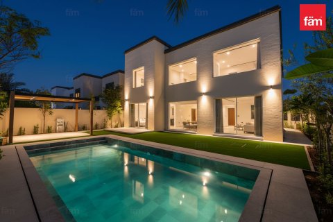 Villa in Jumeirah Park, Dubai 3 bedrooms, 498 sq.m. № 123391 - photo 26
