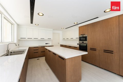 Villa in Jumeirah Park, Dubai 3 bedrooms, 498 sq.m. № 123391 - photo 9