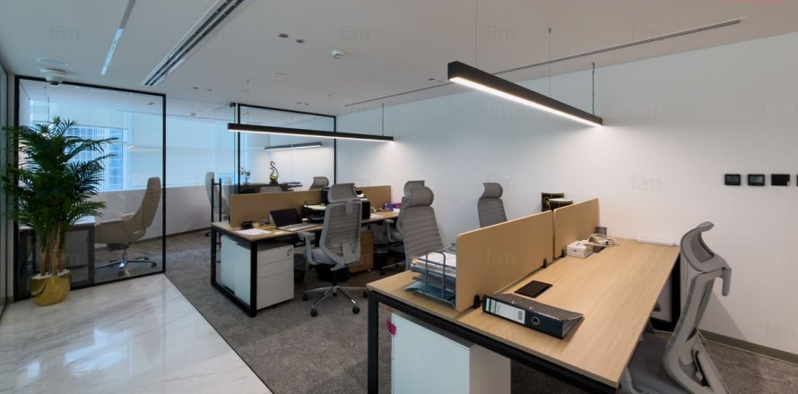 Office in Dubai 768.9 sq.m. № 123389