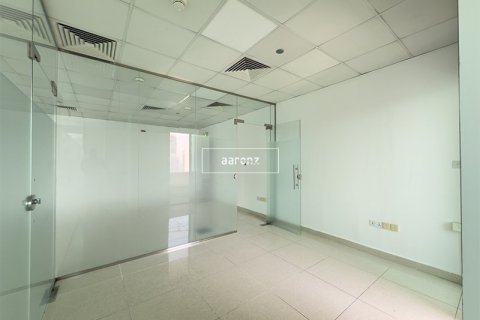 Снять в аренду офис в Бизнес-Бэе, Дубай: 107.5м², № 48064 - фото 7