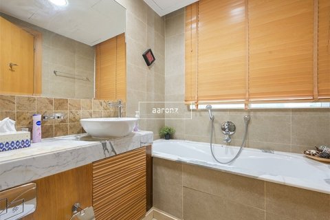 Apartment in Dubai Marina, Dubai 2 bedrooms, 123.1 sq.m. № 48063 - photo 15