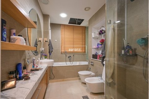 Apartment in Dubai Marina, Dubai 2 bedrooms, 123.1 sq.m. № 48063 - photo 12