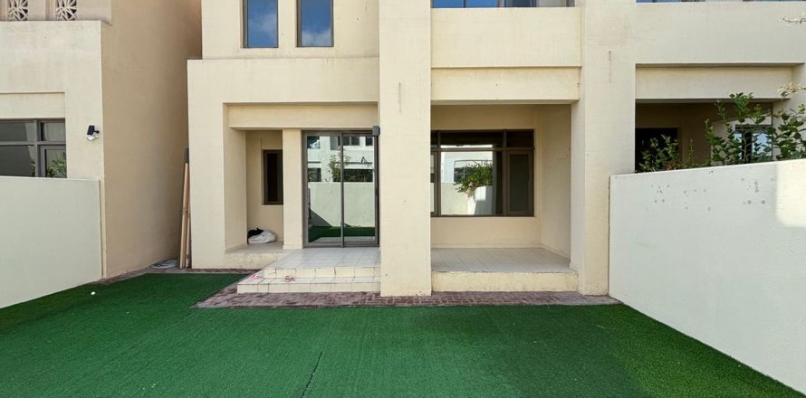 Adosado en Reem, Dubai, 3 dormitorios, 219.2 m², № 110105