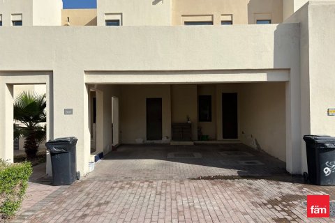 Adosado en Reem, Dubai, 3 dormitorios, 219.2 m², № 110105 - foto 2