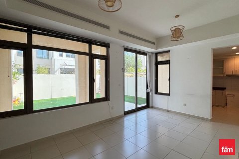 Adosado en Reem, Dubai, 3 dormitorios, 219.2 m², № 110105 - foto 14